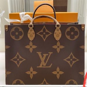 Louis Vuitton On The Go Tote GM! Like new!